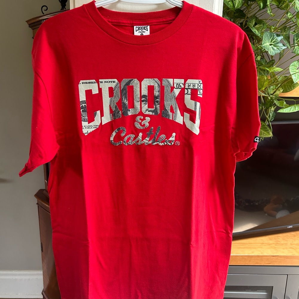 T-Shirt by Crooks and Castles
